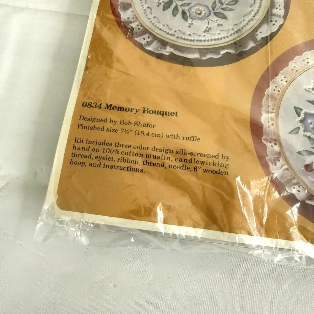 Vintage Creative Circle Memory Bouquet  #0834 Candlewicking  Kit Hoop Wall Decor